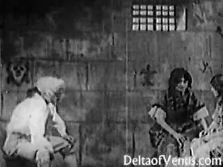 Bastille ден - aнтичен възрастен видео 1920s