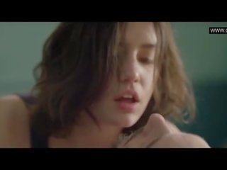 Adele exarchopoulos - topless dorosły klips sceny - eperdument (2016)
