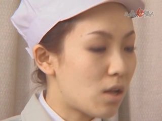 Bewitching japonesa enfermeiras dando bjs para barulhento pacientes