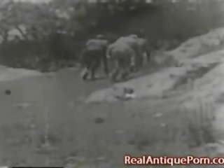 Antigo fora portas porcas filme de 1915!