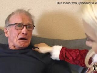 70 ano velho homem fode 18 ano velho miúda ela andorinhas tudo sua ejaculações