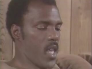 Ebony Ayes and Fm Bradley - Blacks Next Door 1988: sex movie f1