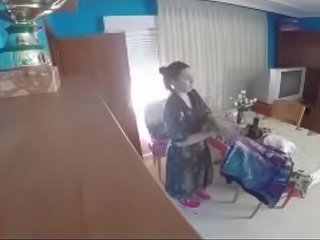 Una mujer viuda se hace ля enferma para que ель професор venga a casa y poder comerse su polla gui114