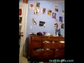Teen adolescent fucks hairbrush on webcam - real18cams.com