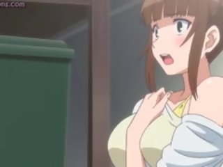 Liels krūtīm anime izpaužas hammerd