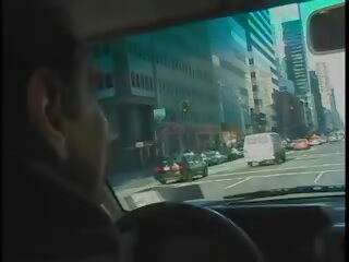 Commuter rossa carpools con strisciamento, adulti film d4 | youporn